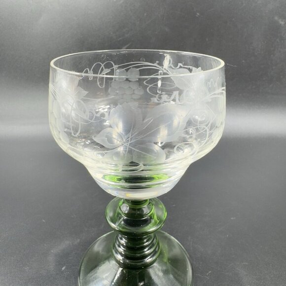 Vintage German Roemer Goblet Etched Beehive Manganese 365nm Green UV Glow Cup - Picture 12 of 13